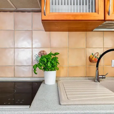 アパート Teleexpresu Piamola